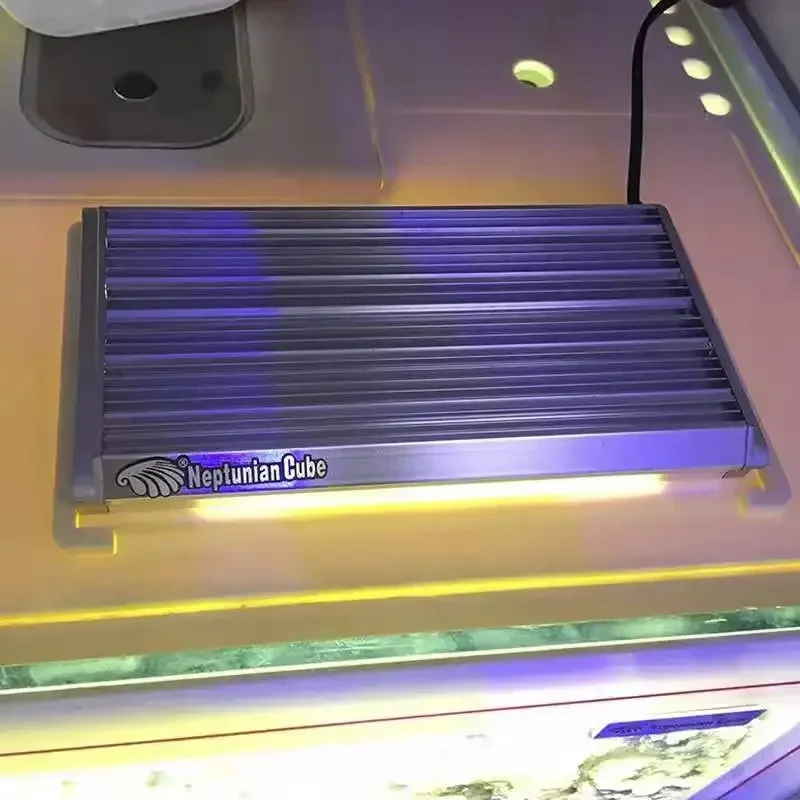 Lumière LED Neptunian Cube Ref - Marine Aquarium Cube avis et prix